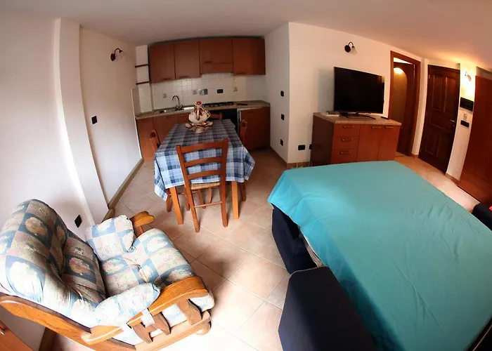 梅森凯斯亚斯公寓 Issogne